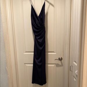 Fame & partners Navy Blue Ruched‎ side slit Gown size 4